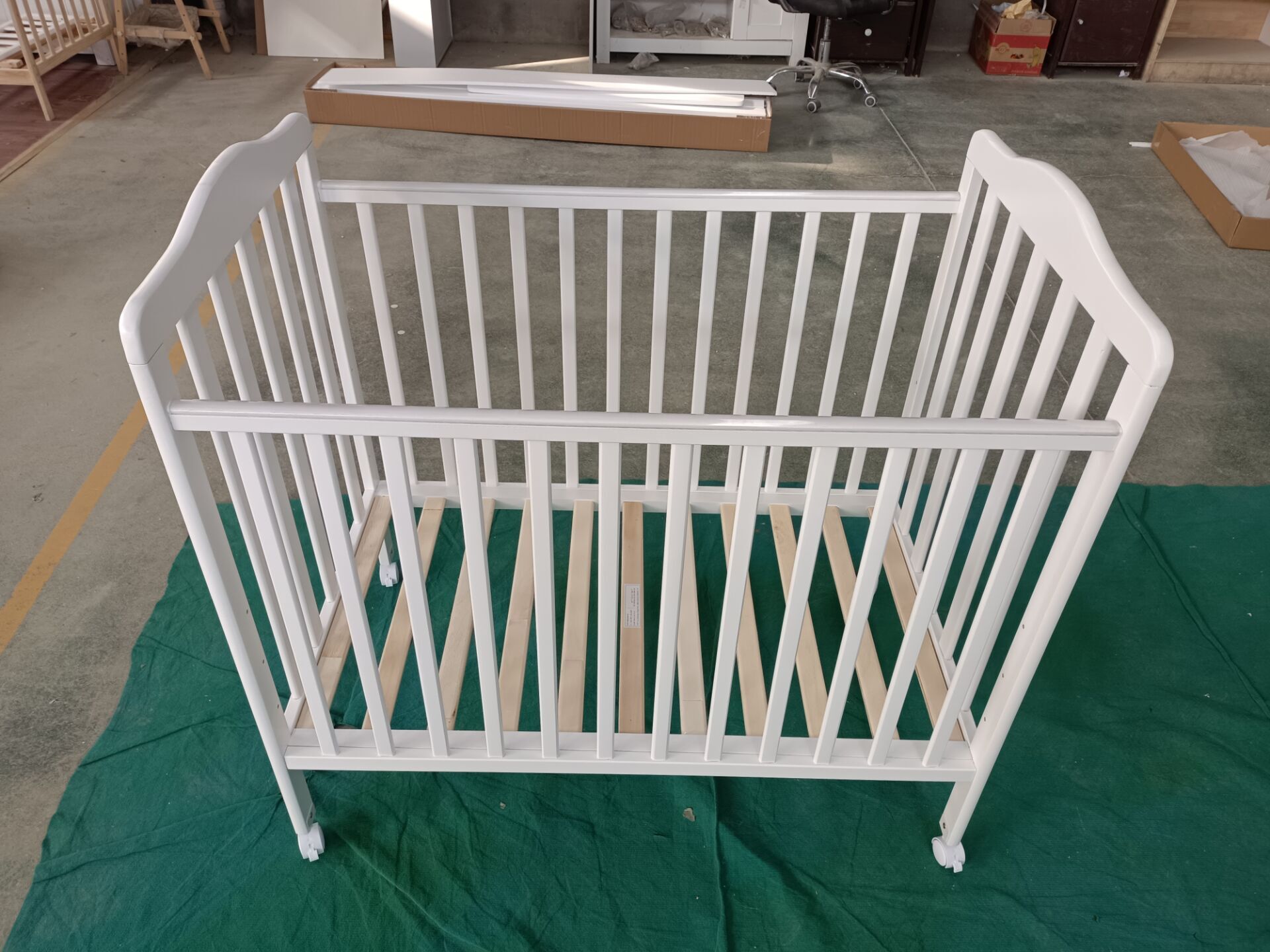 Solid Pine Wooden Baby Cot Design Wooden Baby Crib Factory Manufacturer from China Company,1108-N